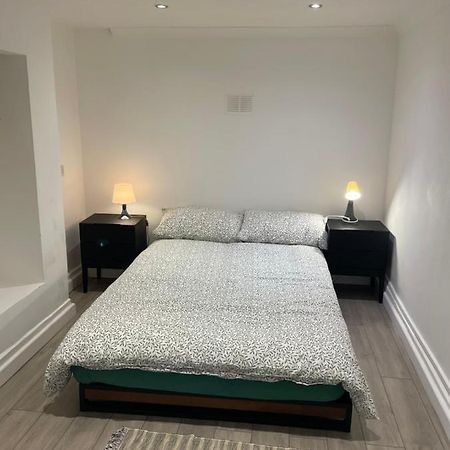 Plough Way Flat Apartment London Bagian luar foto